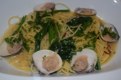 蛤と春野菜のペペロンチーノ