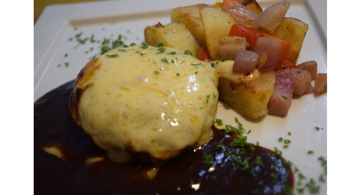 チーズのハンバーグプレート