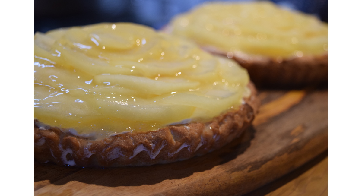 大人気な手作りケーキ！リンゴとマスカルポーネのムースのタルト