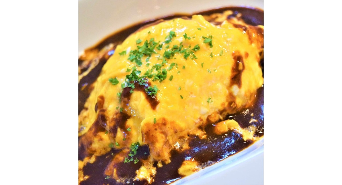 ランチメニューの1番人気メニュー「とろ〜りチーズのオムバーグ」