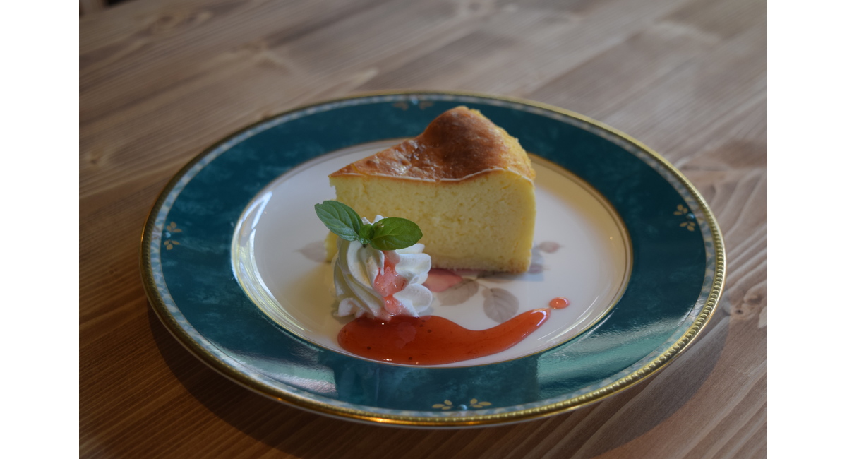 かわいらしい手作りのケーキ