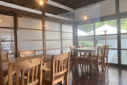 鎌倉の古民家イタリアンアルビコッカの店内の雰囲気