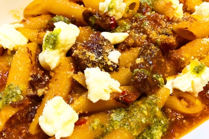 牛すじのペンネアラビアータ