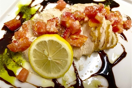 鶏むね肉のオーブン焼き　バルサミコソース