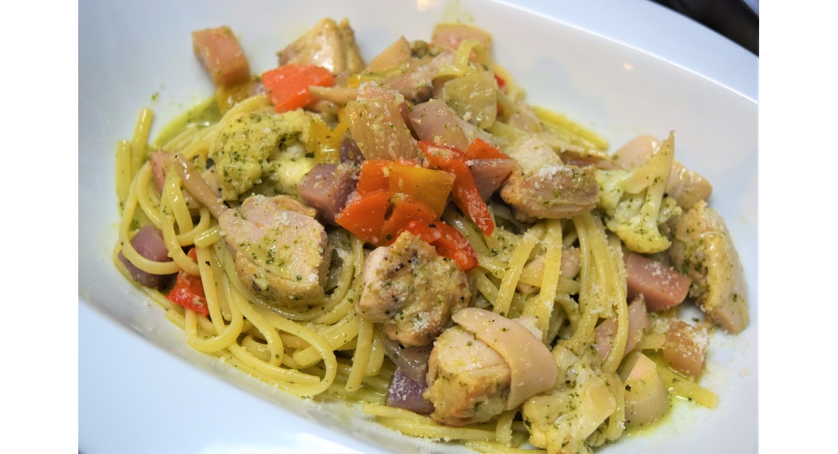 チキンと鎌倉野菜のジェノバソース