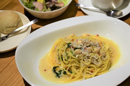 しらすと小柱のペペロンチーノ