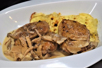 鶏もも肉のオーブン焼き～ポルチーニクリームソース～