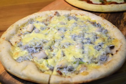 しらすと小柱のPIZZA