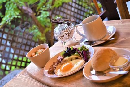 お得なモーニングセット ¥780